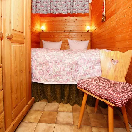 In Mit Garten Vakantiehuis *