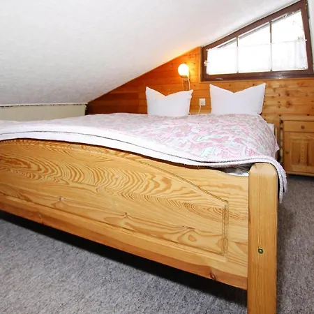 Vakantiehuis In Mit Garten *