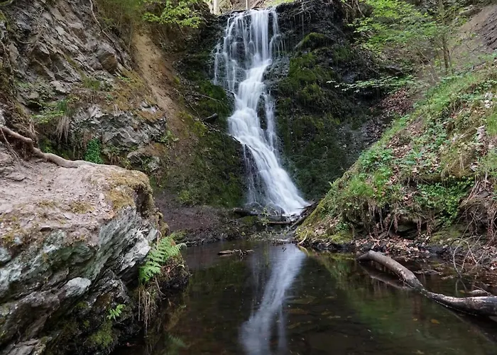 بيت للعطل In Mit Garten *